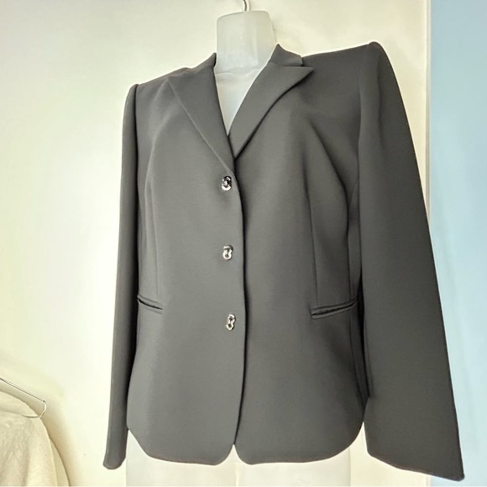 Tahari Arthur S.‎ Levine Black 2PC Business Suit Blazer & Skirt Women's 10